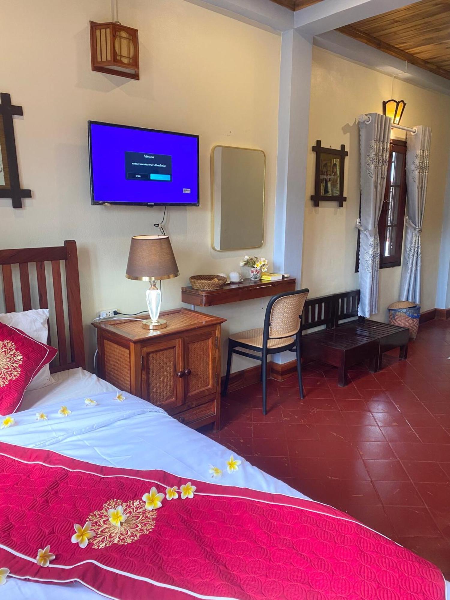 Golden Sun Boutique Hotel 루앙프라방 외부 사진