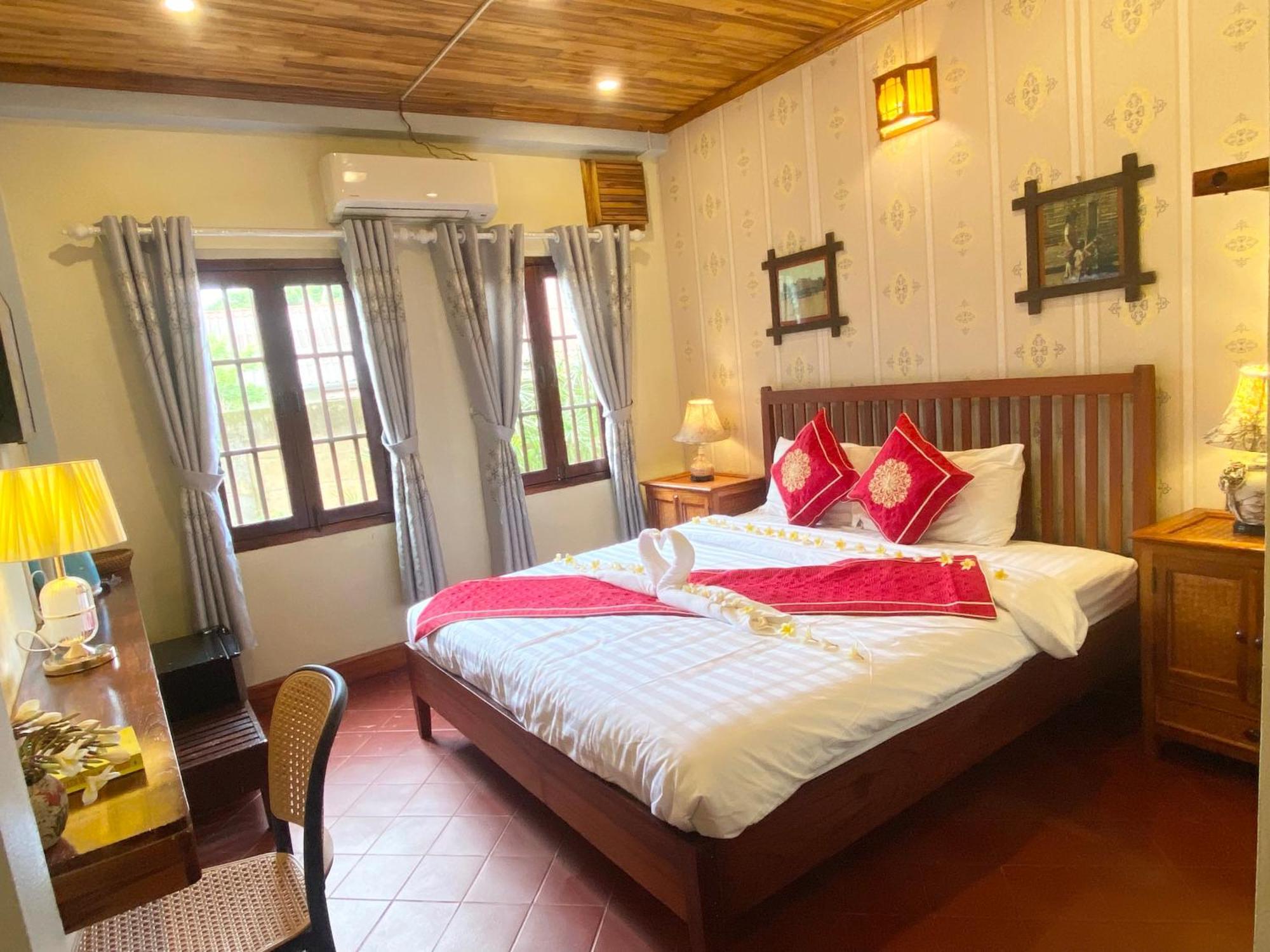 Golden Sun Boutique Hotel 루앙프라방 외부 사진