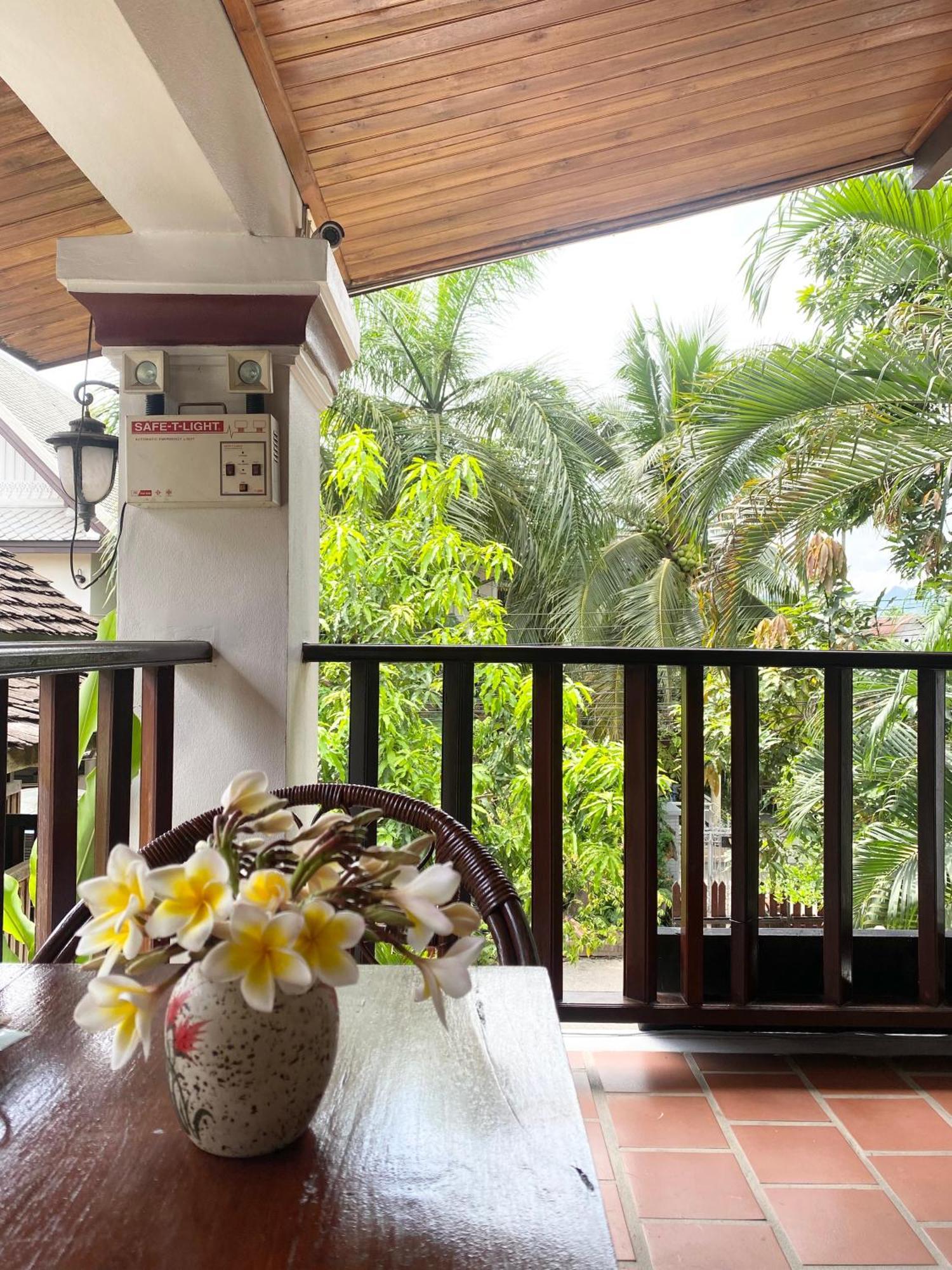Golden Sun Boutique Hotel 루앙프라방 외부 사진