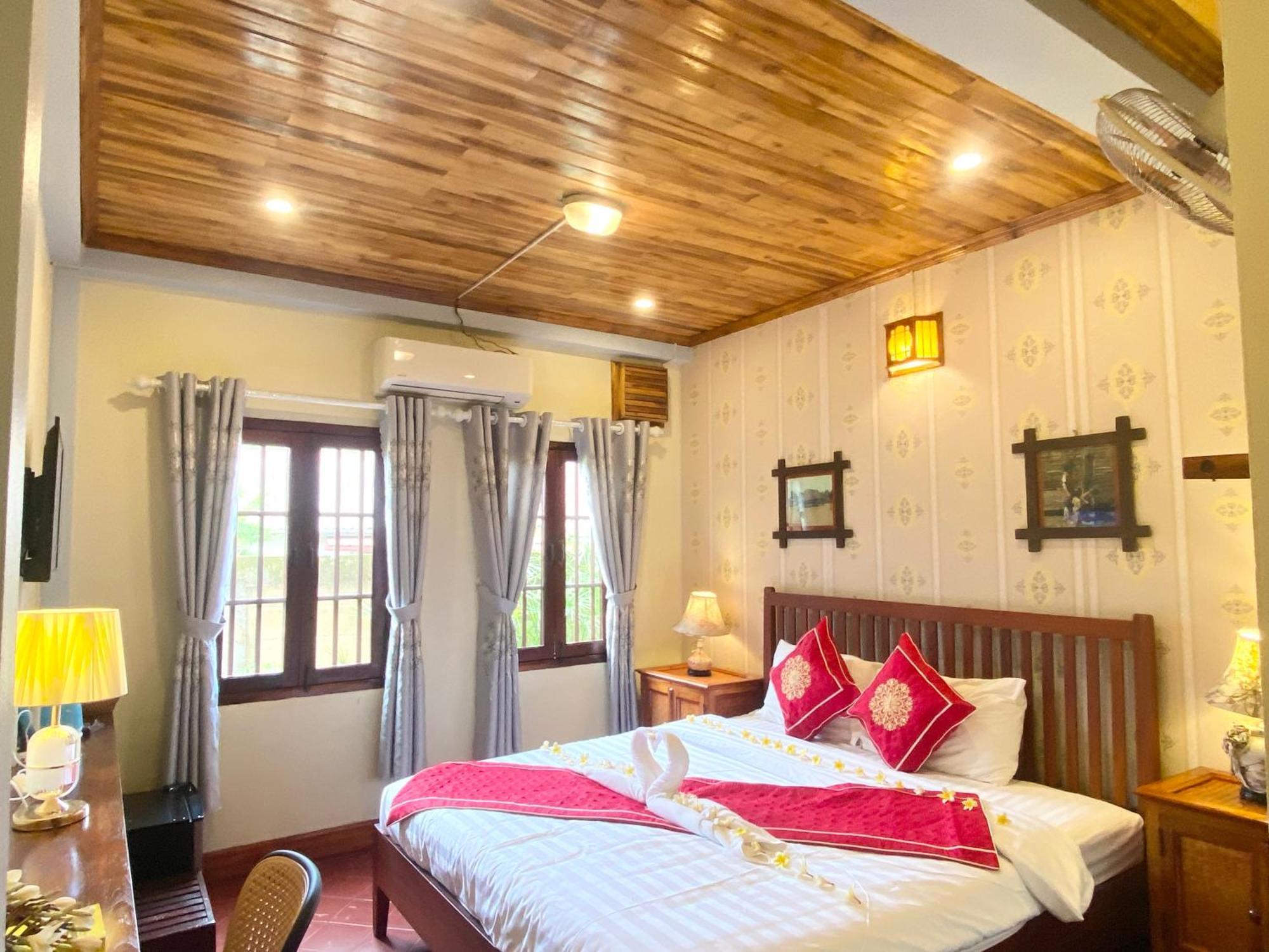 Golden Sun Boutique Hotel 루앙프라방 외부 사진