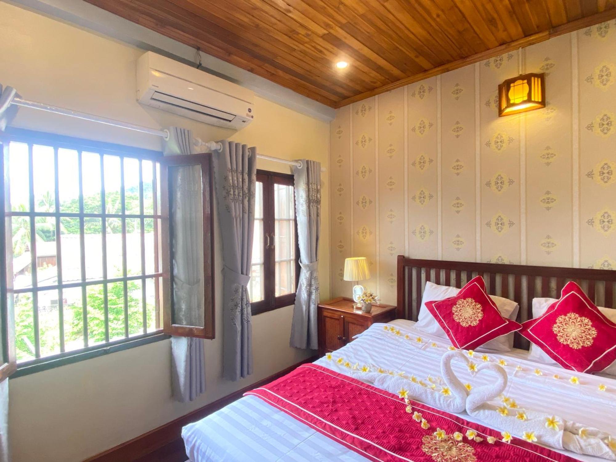 Golden Sun Boutique Hotel 루앙프라방 외부 사진