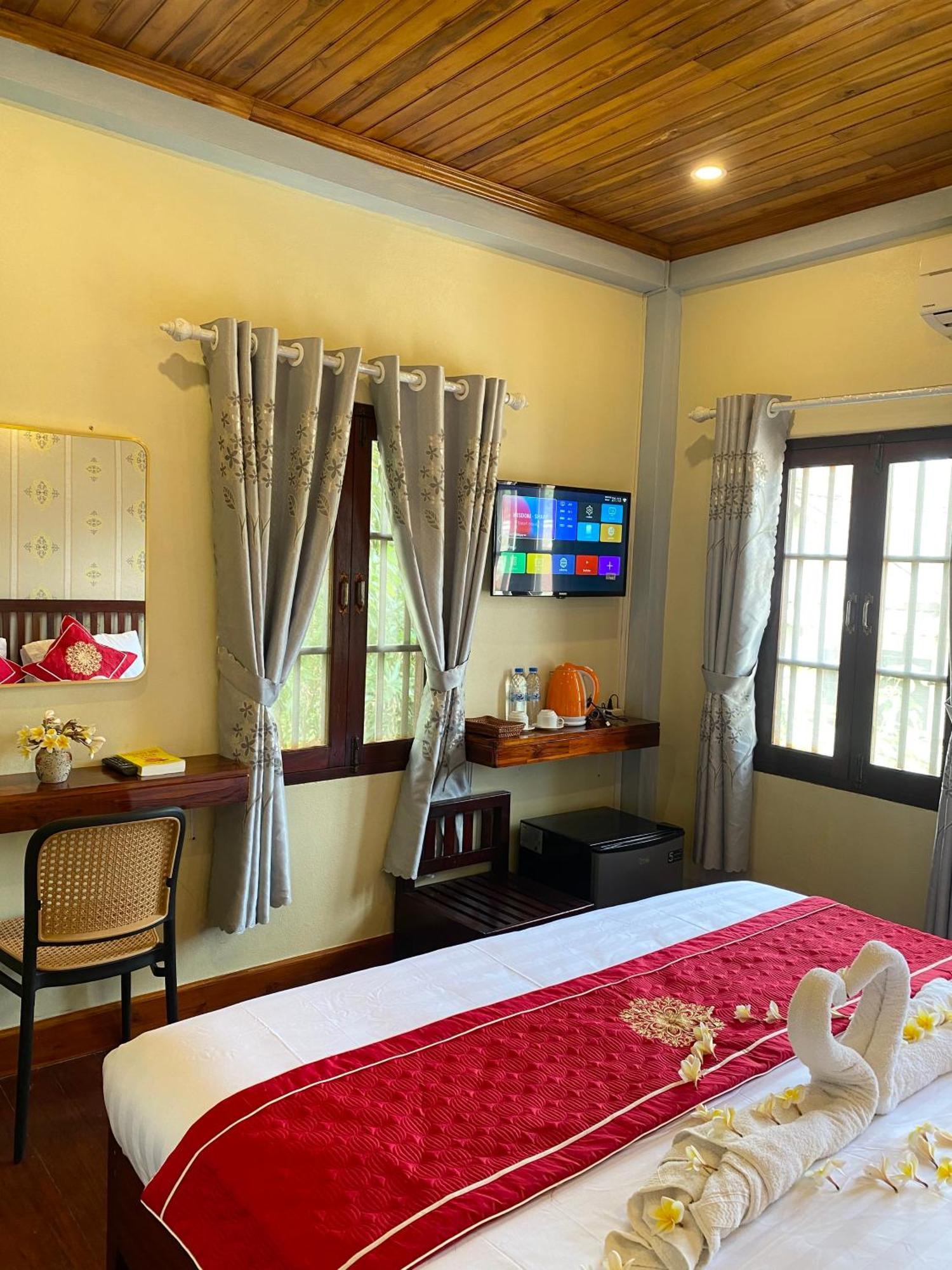 Golden Sun Boutique Hotel 루앙프라방 외부 사진
