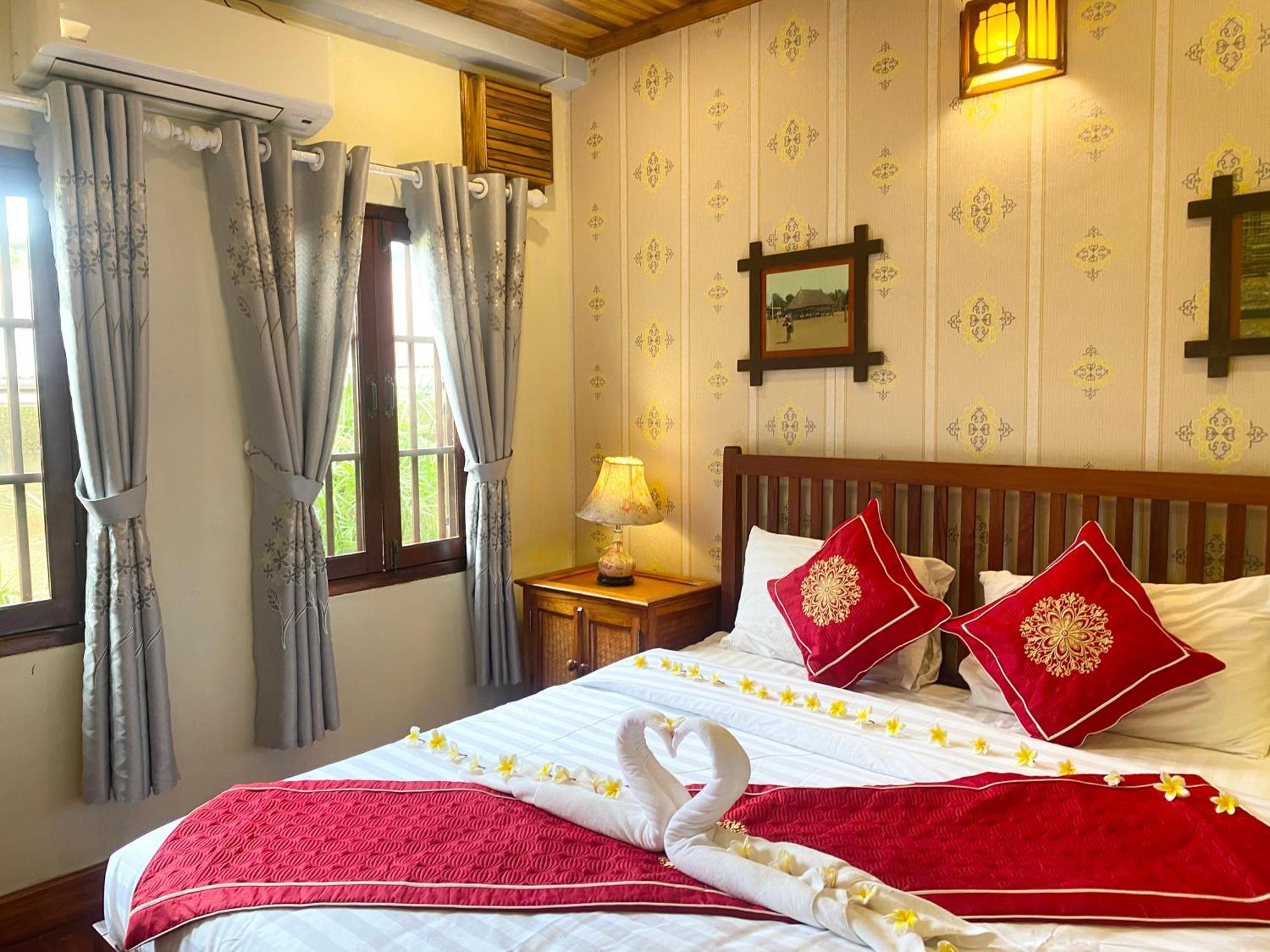 Golden Sun Boutique Hotel 루앙프라방 외부 사진