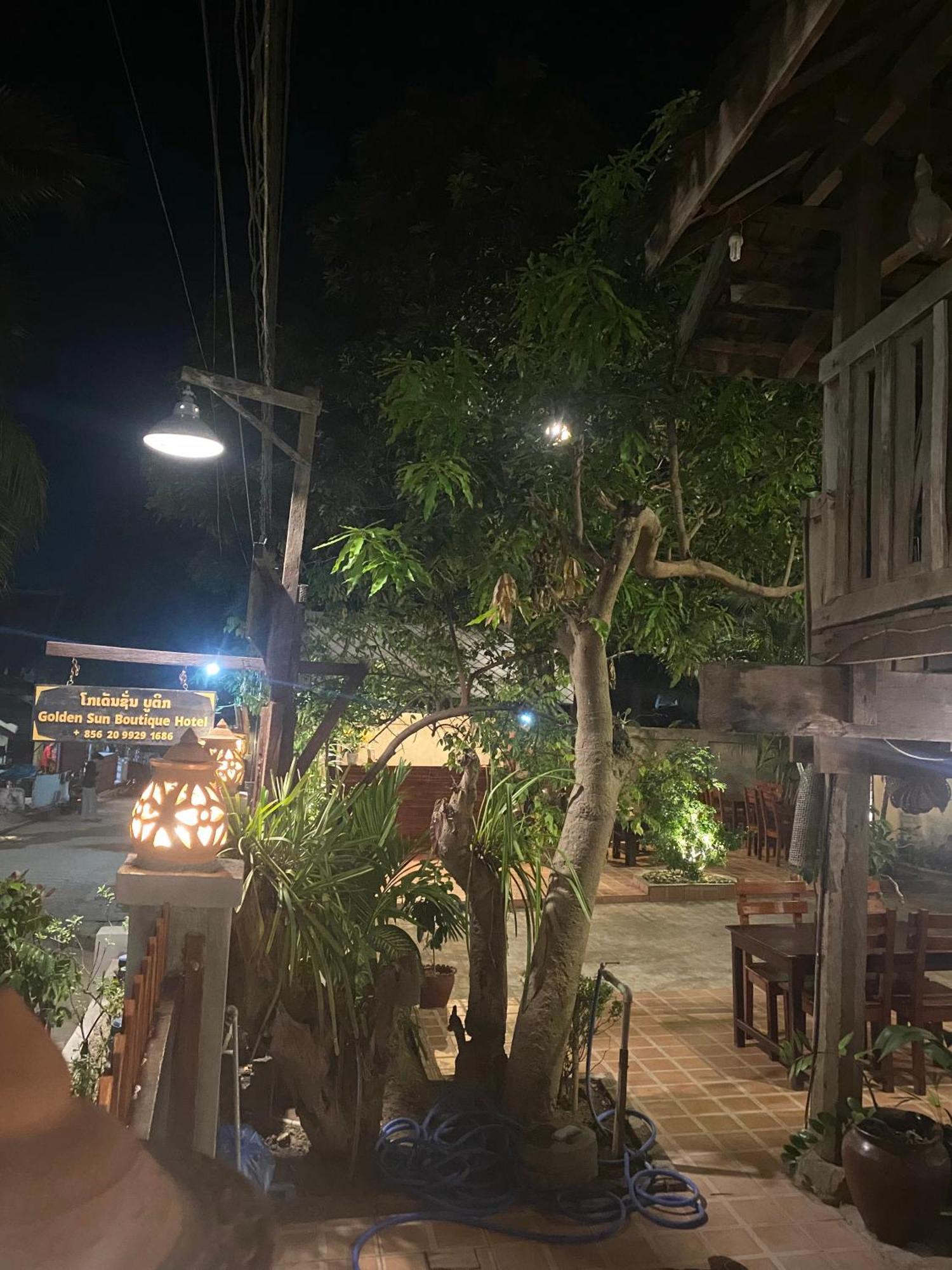 Golden Sun Boutique Hotel 루앙프라방 외부 사진